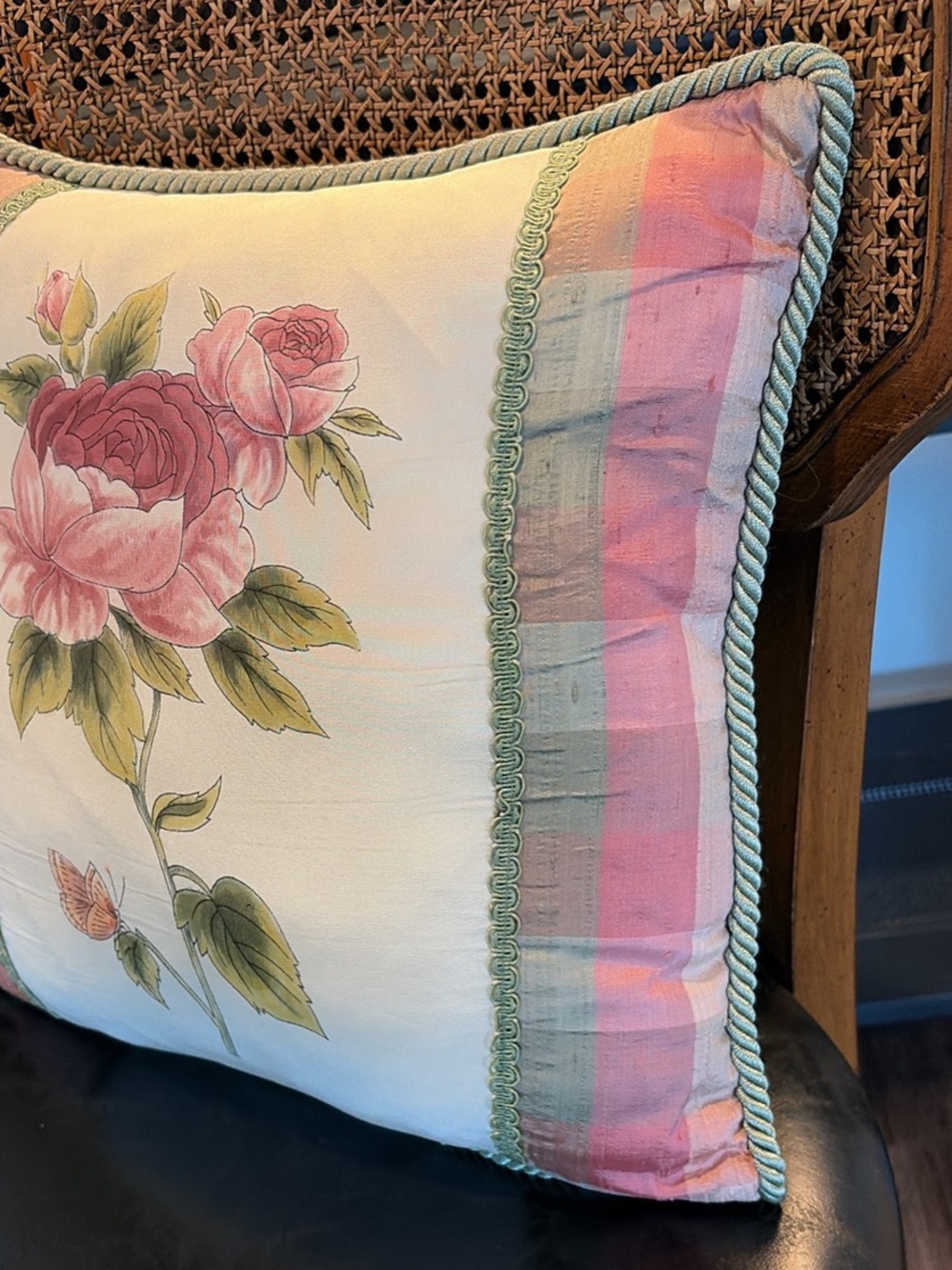 Vintage Silk and Velvet Rose Throw Decor Pillow Accent Shabby Chic French - Picture 3 of 6